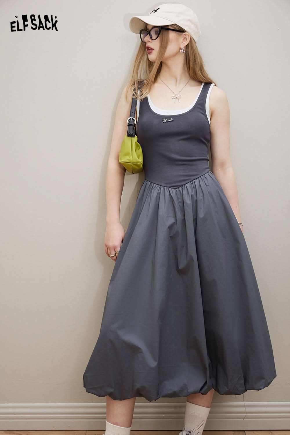 ELFSACK Knitted splicing slim fit suspender dress's small stature design feeling skirt