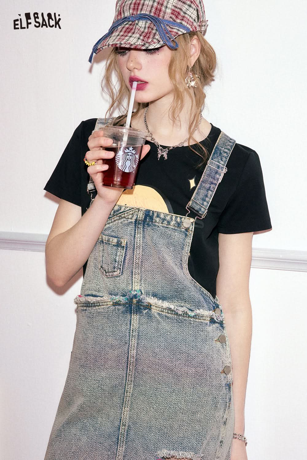 ELFSACK Colorful distressed denim camisole dress in spring, loose fit, small stature, and age reducing skirt