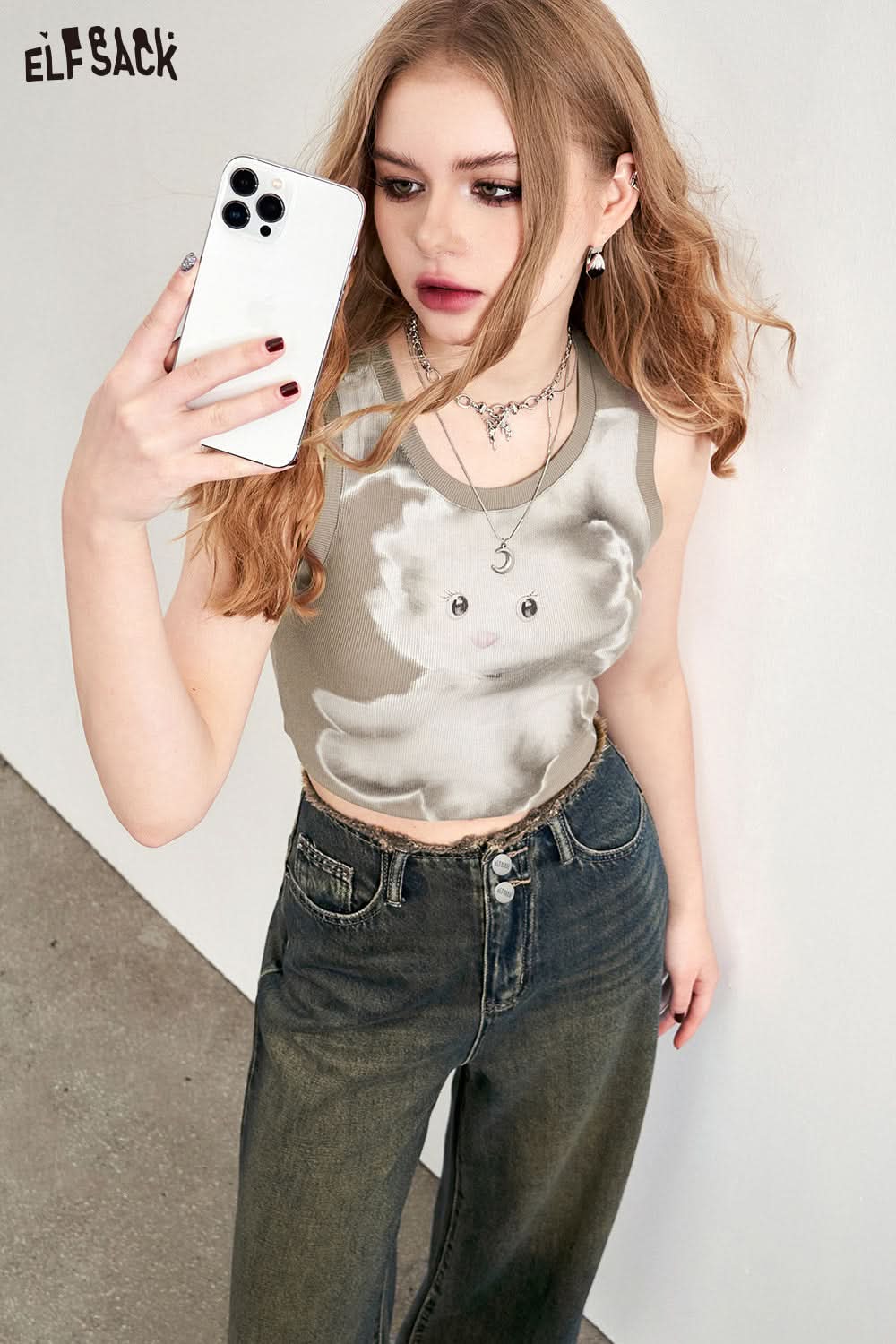 ELFSACK White printed small camisole vest in spring, sleeveless inner layer, slim fit and hot and spicy