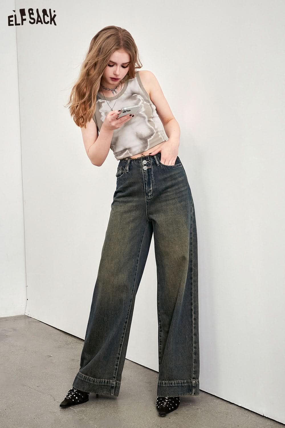 ELFSACK White printed small camisole vest in spring, sleeveless inner layer, slim fit and hot and spicy