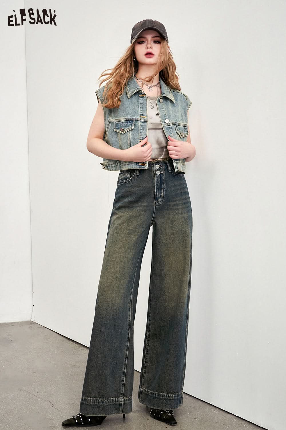 ELFSACK White printed small camisole vest in spring, sleeveless inner layer, slim fit and hot and spicy