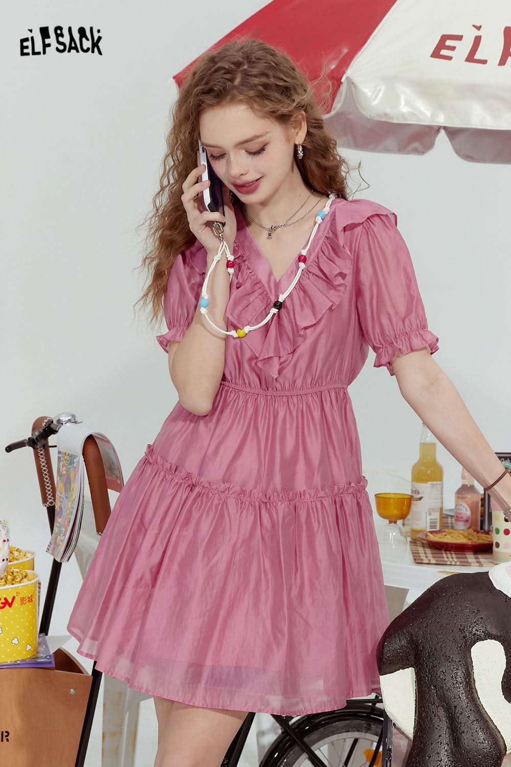 ELFSACK Ice silk ruffled black slim intellectual French style v-neck dress