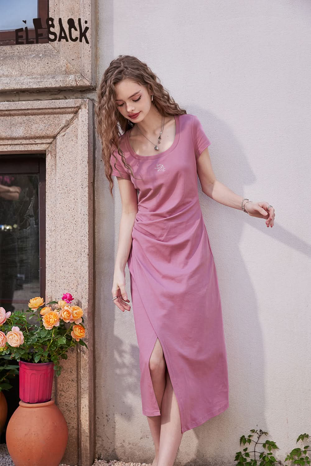 ELFSACK Square neck slim fit split t-shirt pleated slim collarbone revealing dress