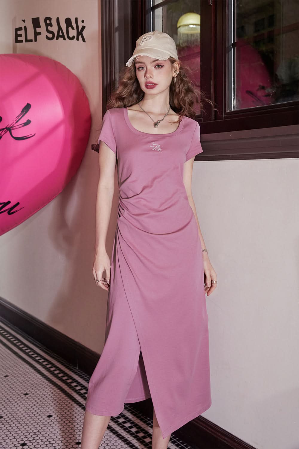 ELFSACK Square neck slim fit split t-shirt pleated slim collarbone revealing dress