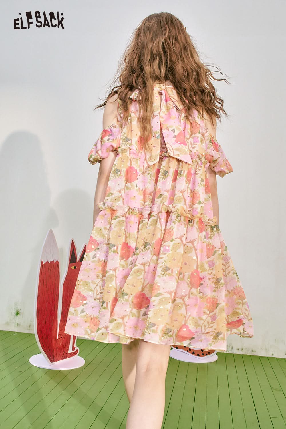 ELFSACK Hanging Neck Off Shoulder Fragmented Flower Dress Women's Style Holiday Princess Dress