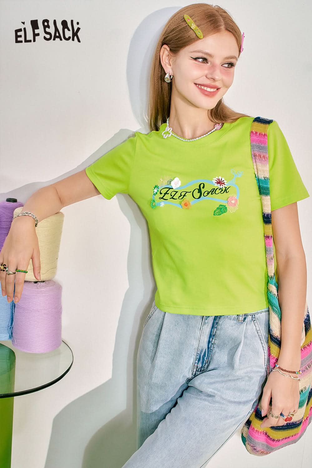 ELFSACK 3D Hooked Flower White Short sleeved T-shirt Women's Shoulder Slim Fit Top