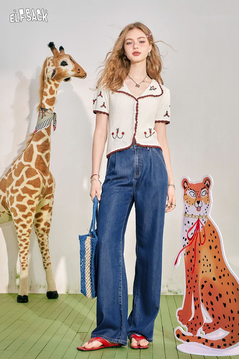 ELFSACK Light Color Straight Leg Loose Jeans Women's Versatile High Waist Slimming Pants