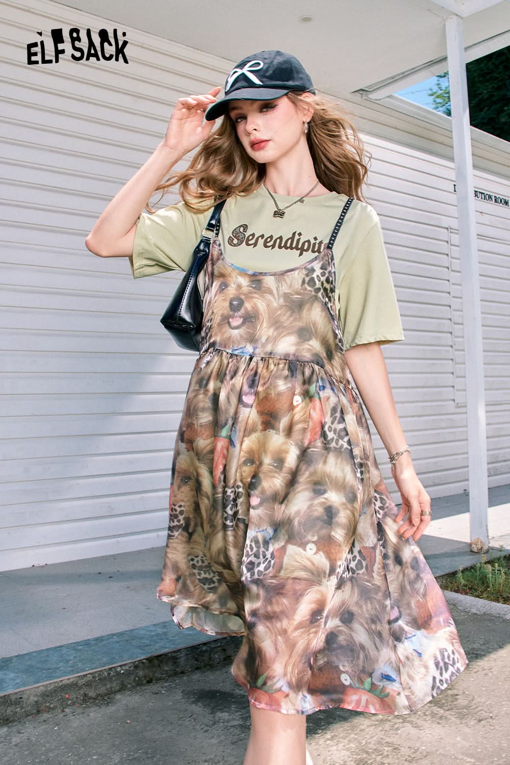 ELFSACK Green retro full print niche gentle style suspender dress T-shirt two-piece suit