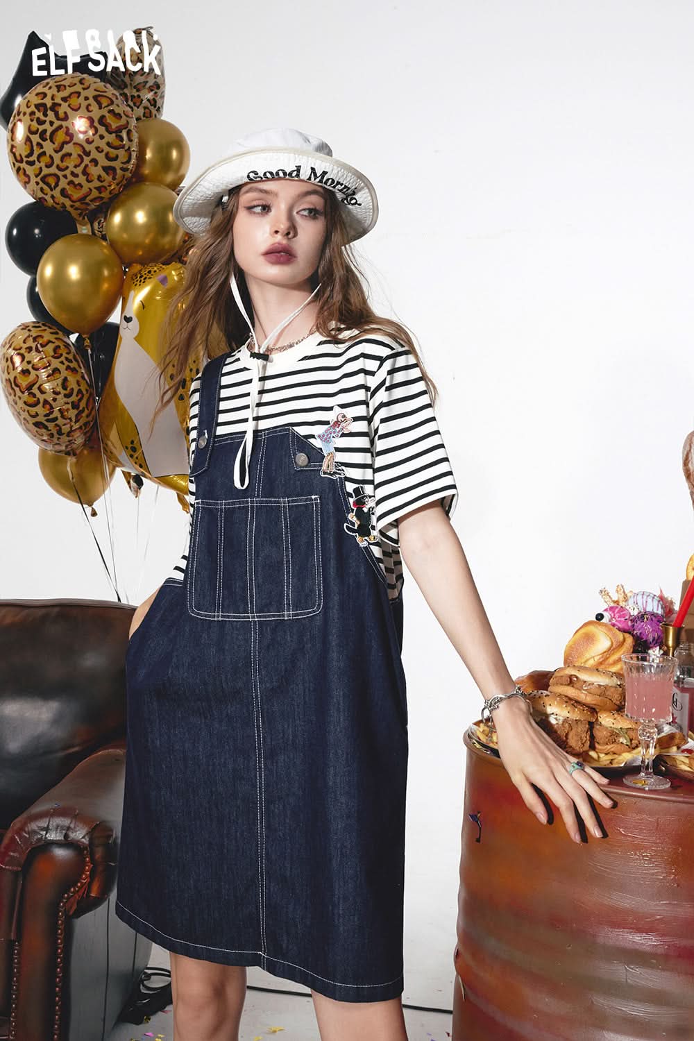 ELFSACK Fake two-piece striped patchwork short-sleeved small-sized age-reducing T-shirt denim suspender dress