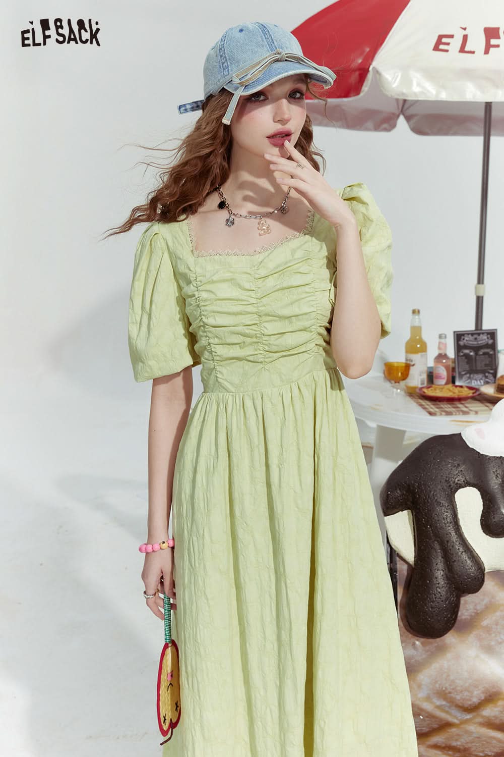 ELFSACK Dopamine French puff sleeve square neck slim solid color skirt for woman