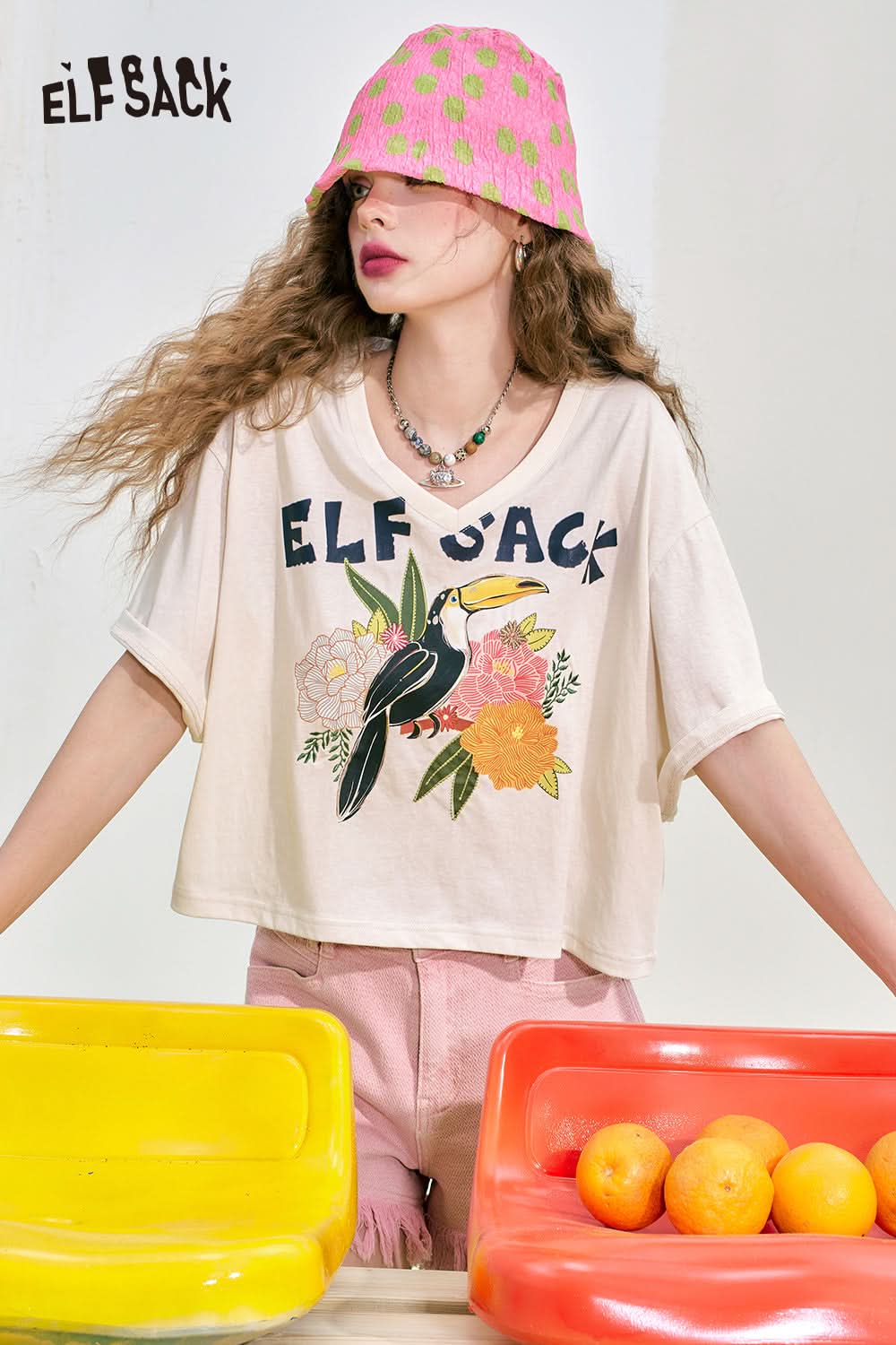 ELFSACK V-neck shiny letter print casual petite short-sleeved T-shirt
