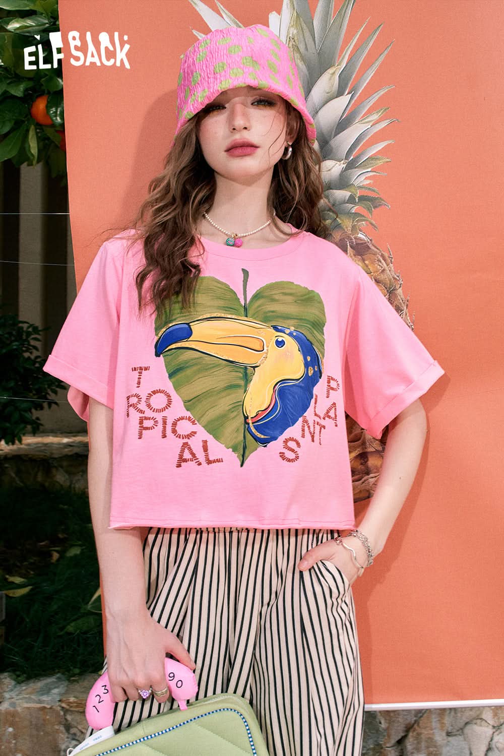 ELFSACK White loose printed petite straight shoulder short-sleeved T-shirt