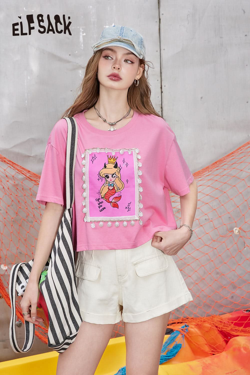 ELFSACK Cotton printed short sleeved T-shirt with a casual design, short top