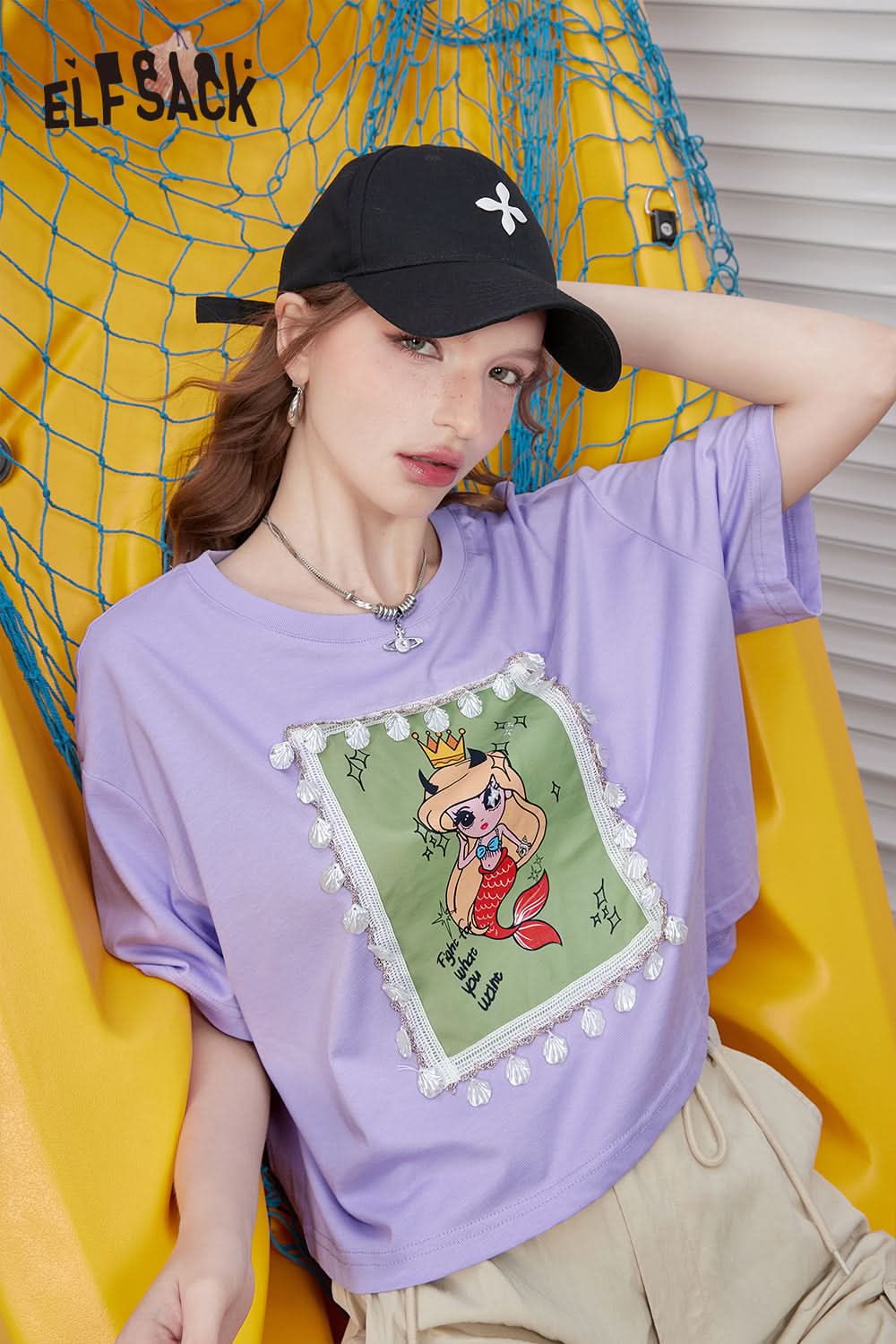 ELFSACK Cotton printed short sleeved T-shirt with a casual design, short top