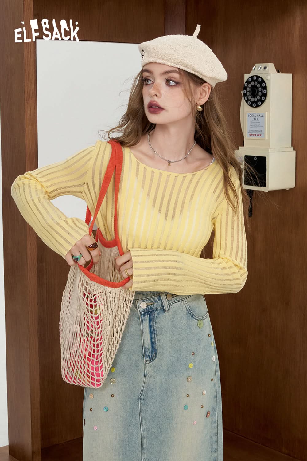 ELFSACK Casual vertical striped knitted sweater, lightweight and loose cover shirt, slimming top