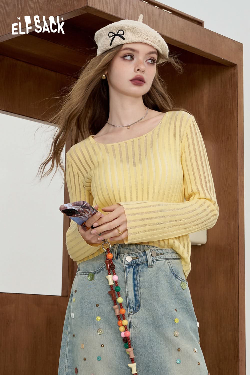 ELFSACK Casual vertical striped knitted sweater, lightweight and loose cover shirt, slimming top