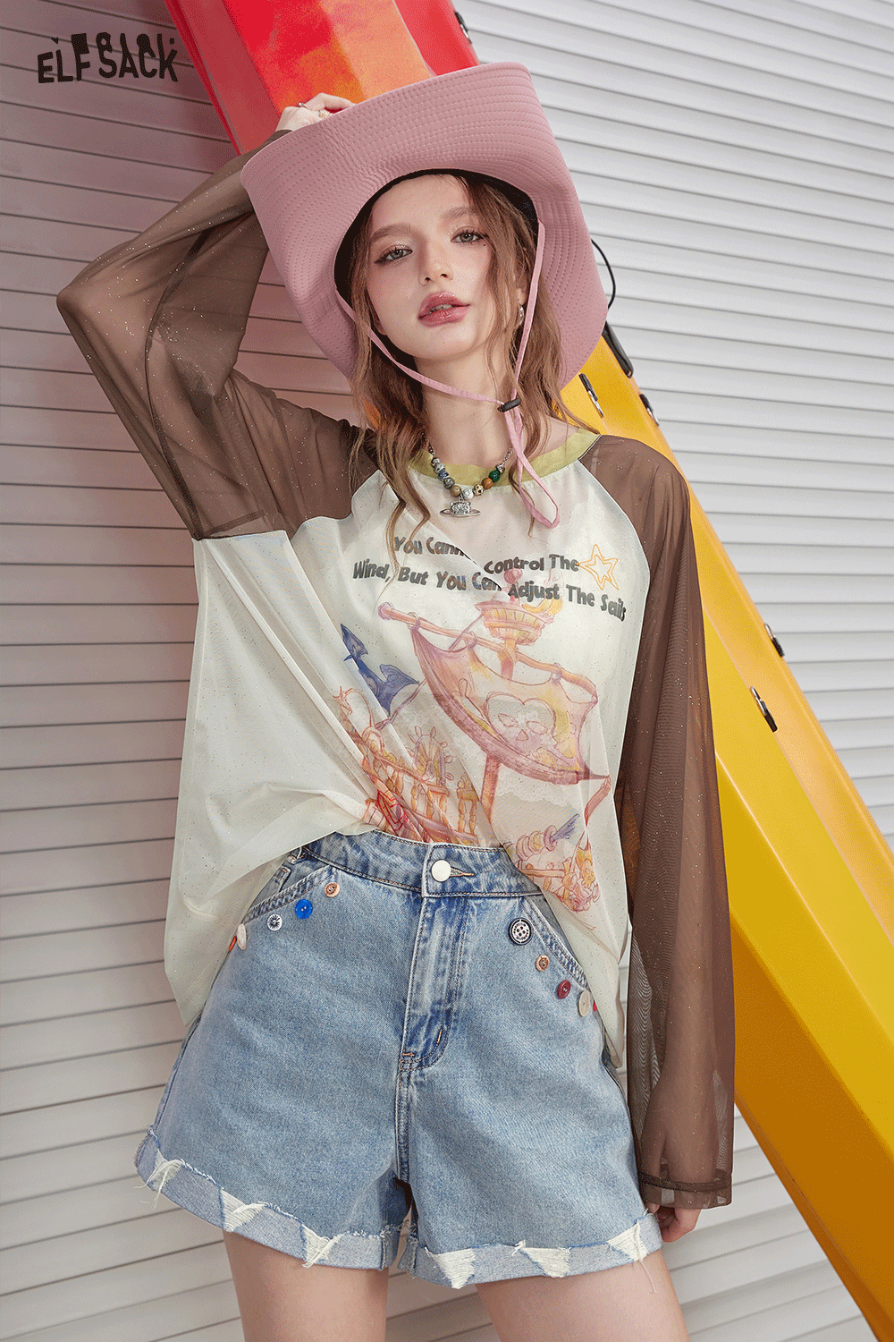 ELFSACK High waisted A-line washed denim jeans, women's colorful button down brushed shorts