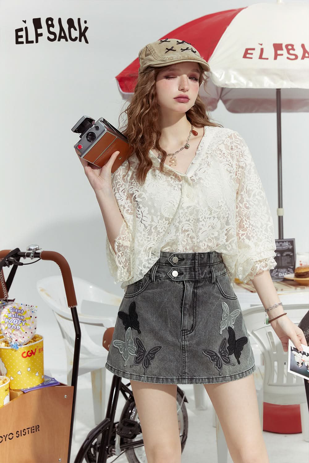 ELFSACK Butterfly pattern light color high waist distressed slim fit jeans