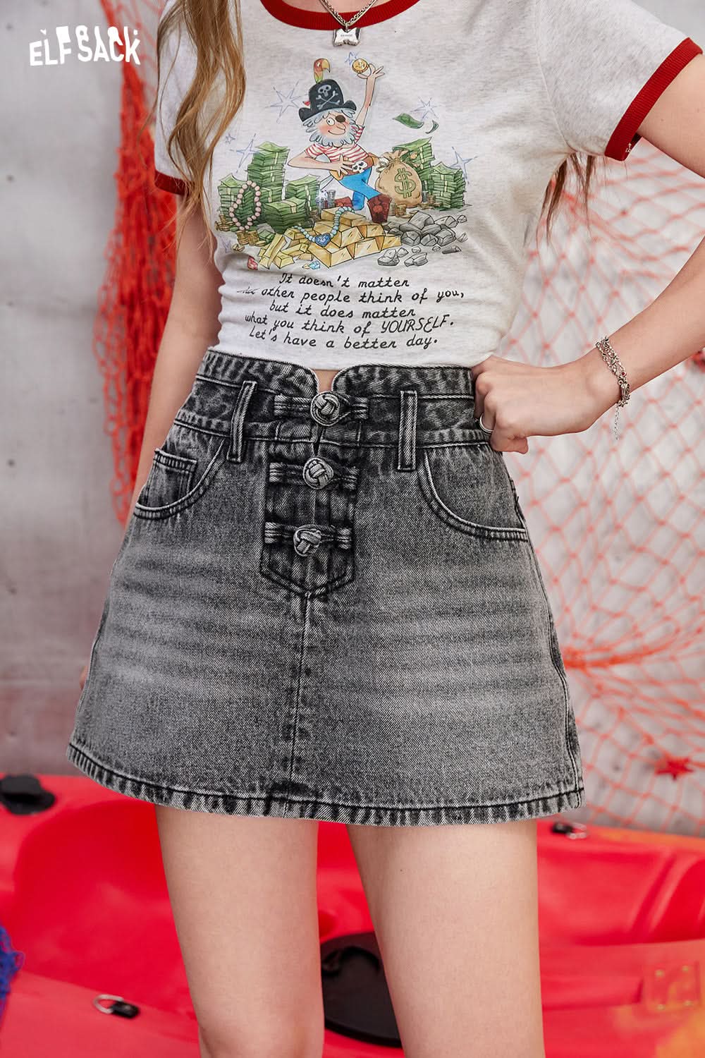 ELFSACK High waisted A-line gray midi skirt with women's buckle design denim short skirt