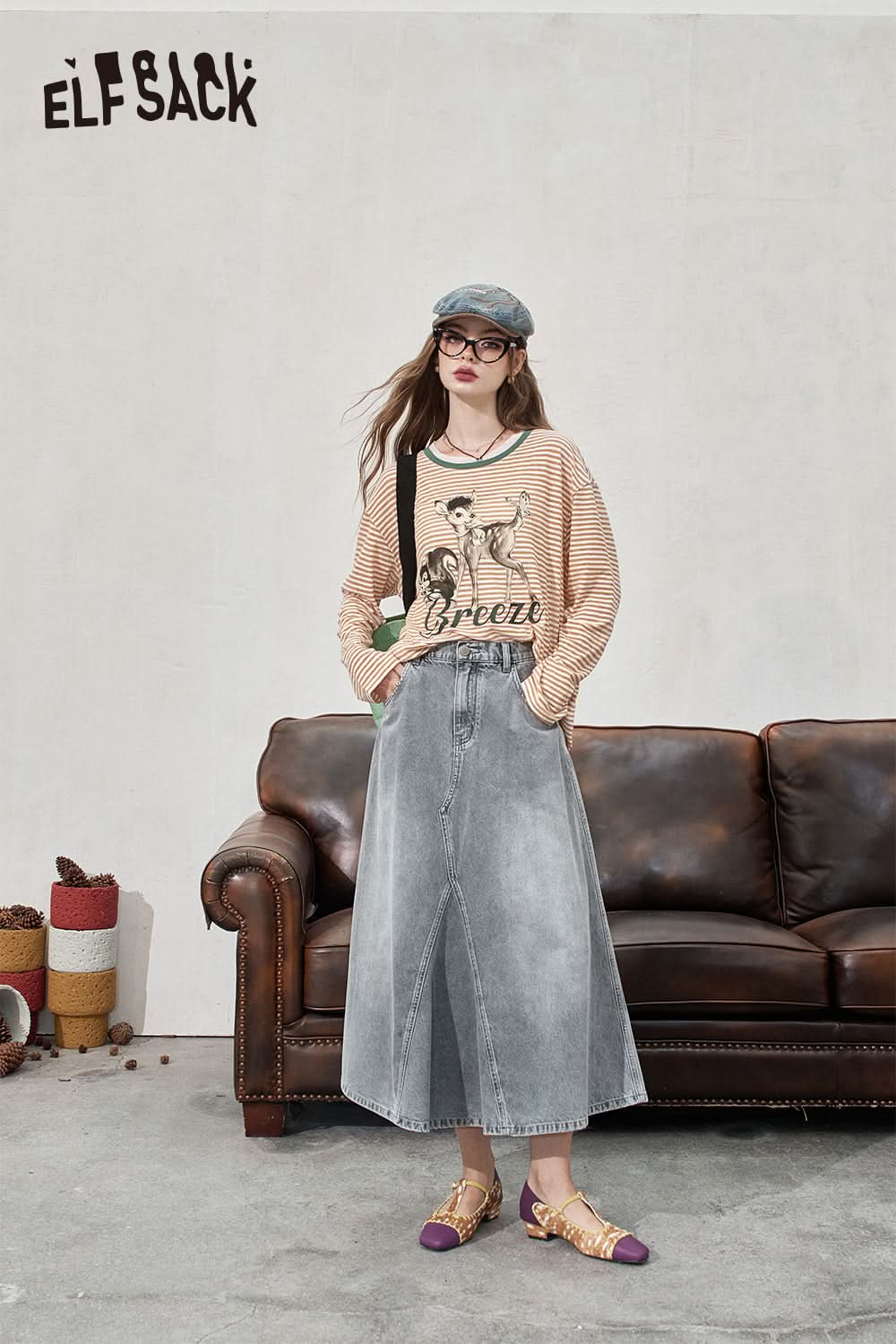 ELFSACK Light colored high waisted A-line denim skirt, irregular large skirt, long skirt