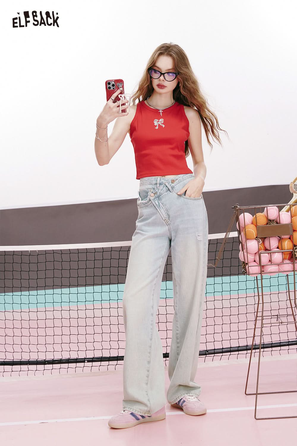 ELFSACK Black bow lace embroidery sexy slim fit sports vest camisole