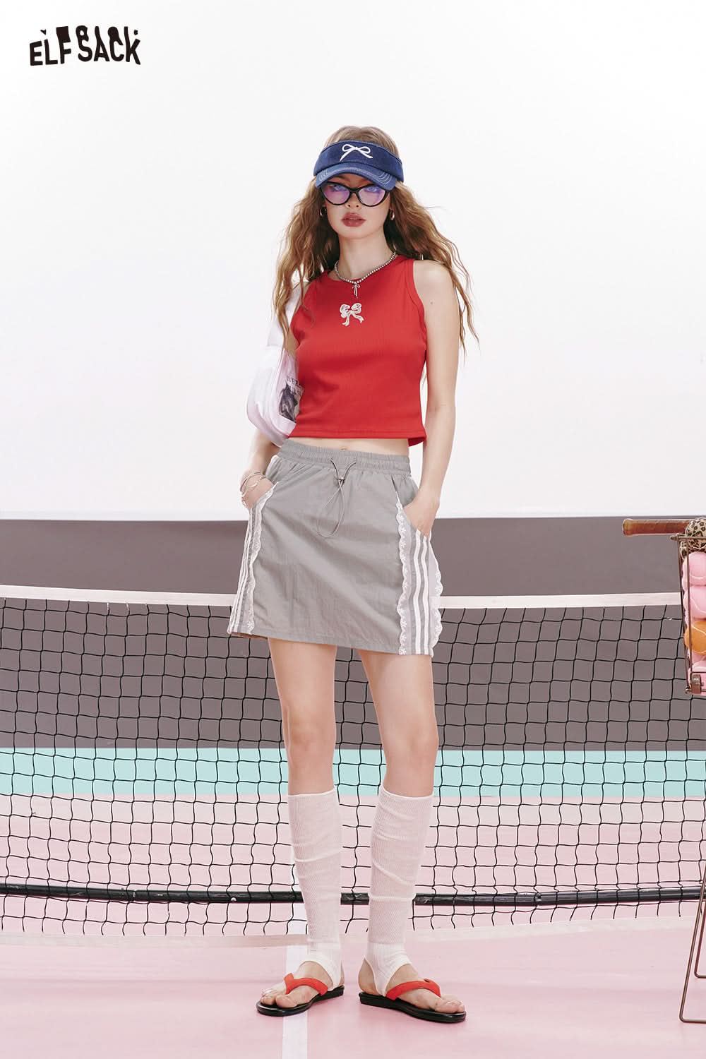 ELFSACK Black bow lace embroidery sexy slim fit sports vest camisole