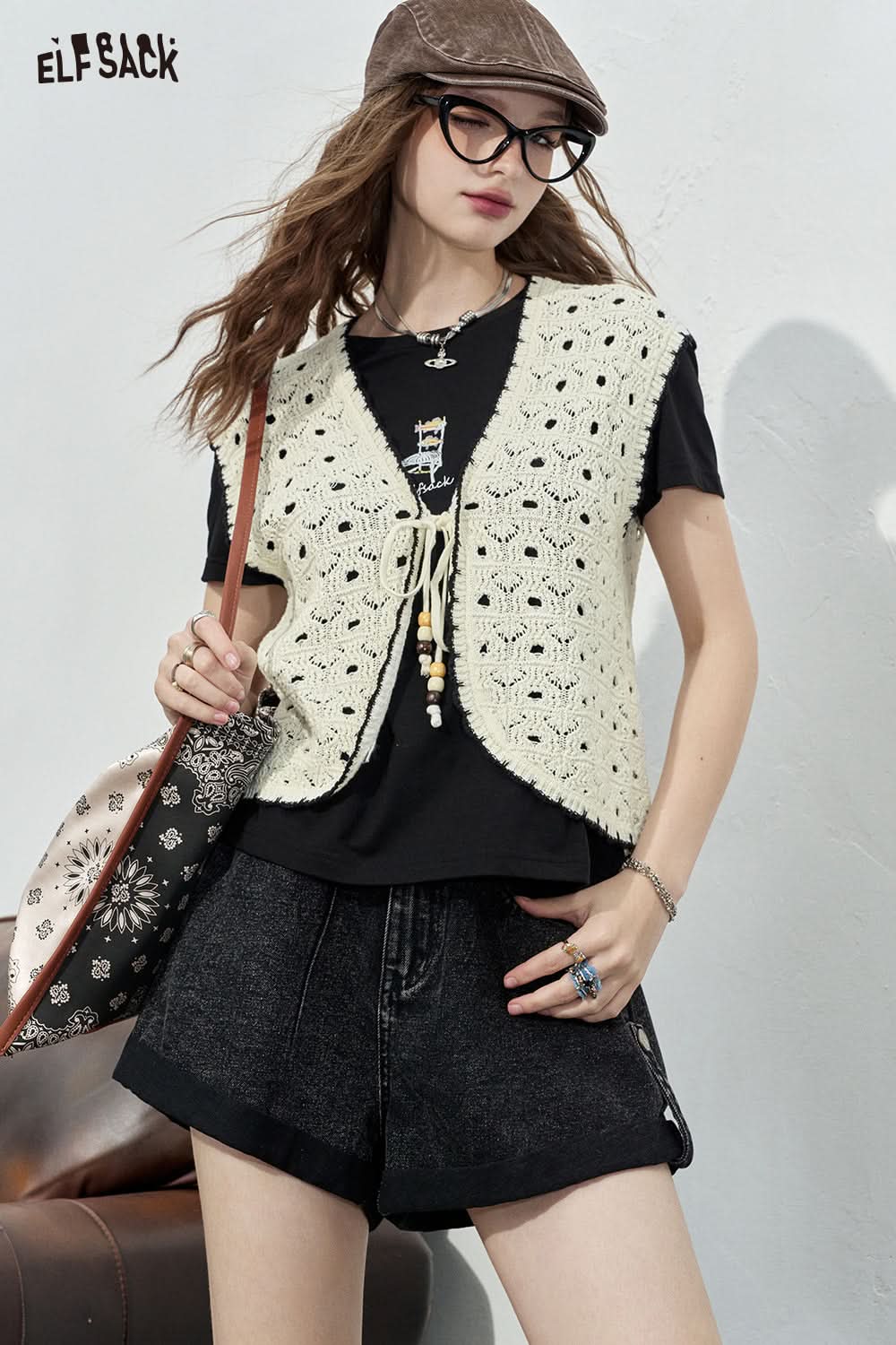 ELFSACK Color blocked crochet hollow vest, sleeveless top