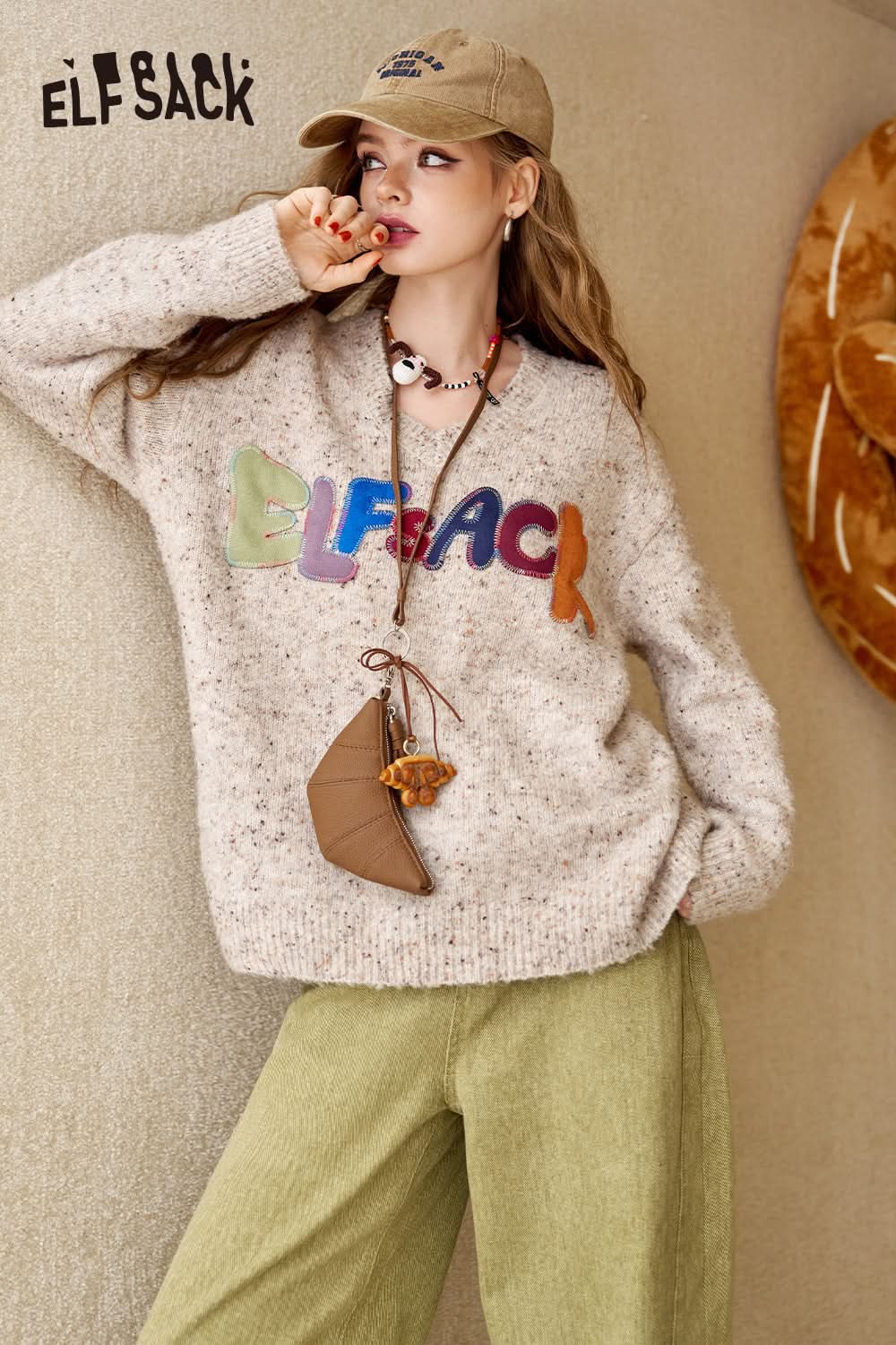 ELFSACK V-neck loose casual colorful letters sweater