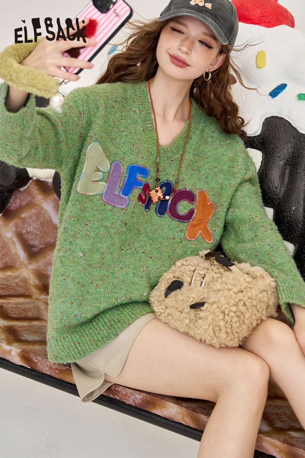 ELFSACK V-neck loose casual colorful letters sweater
