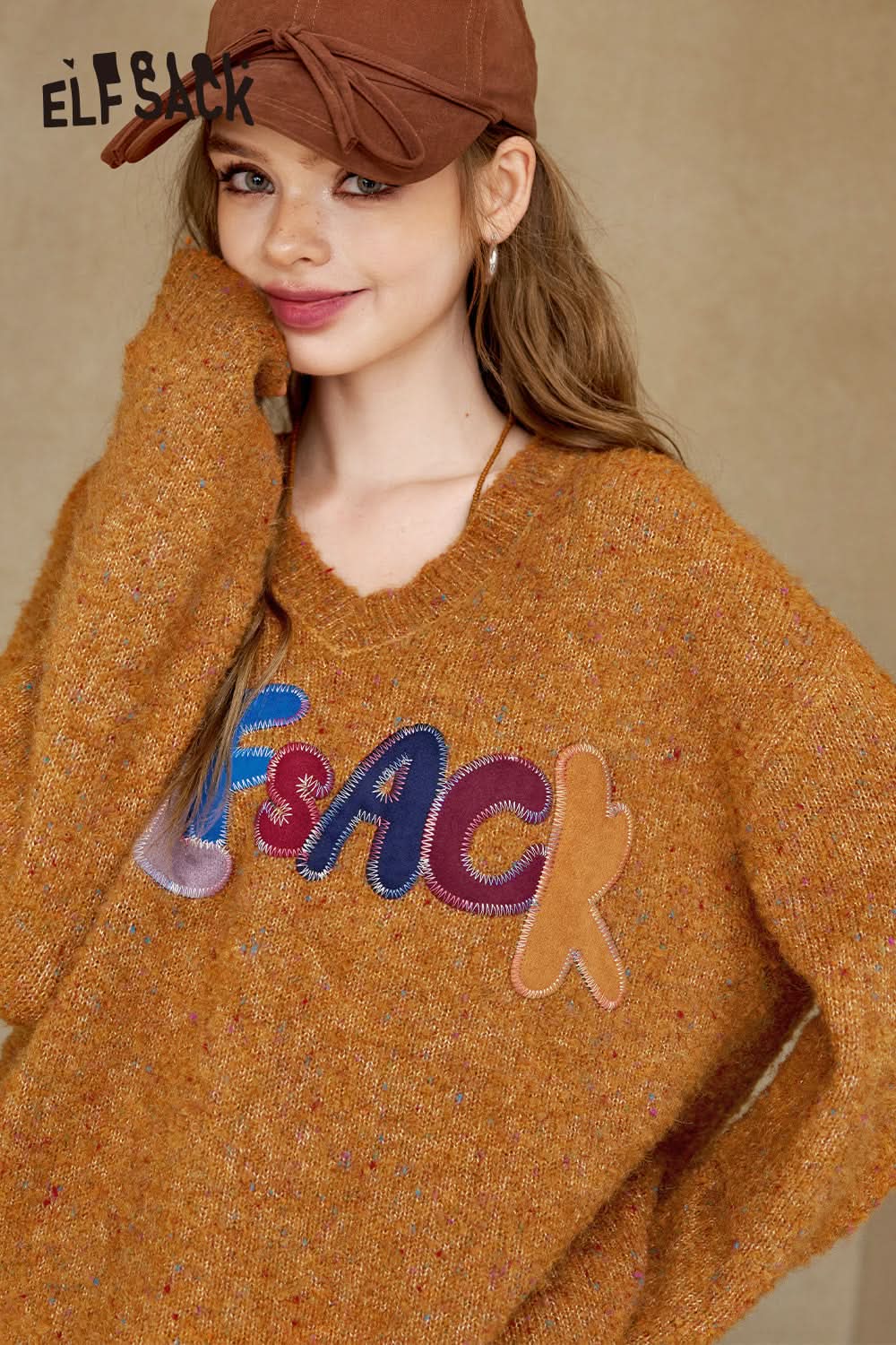 ELFSACK V-neck loose casual colorful letters sweater