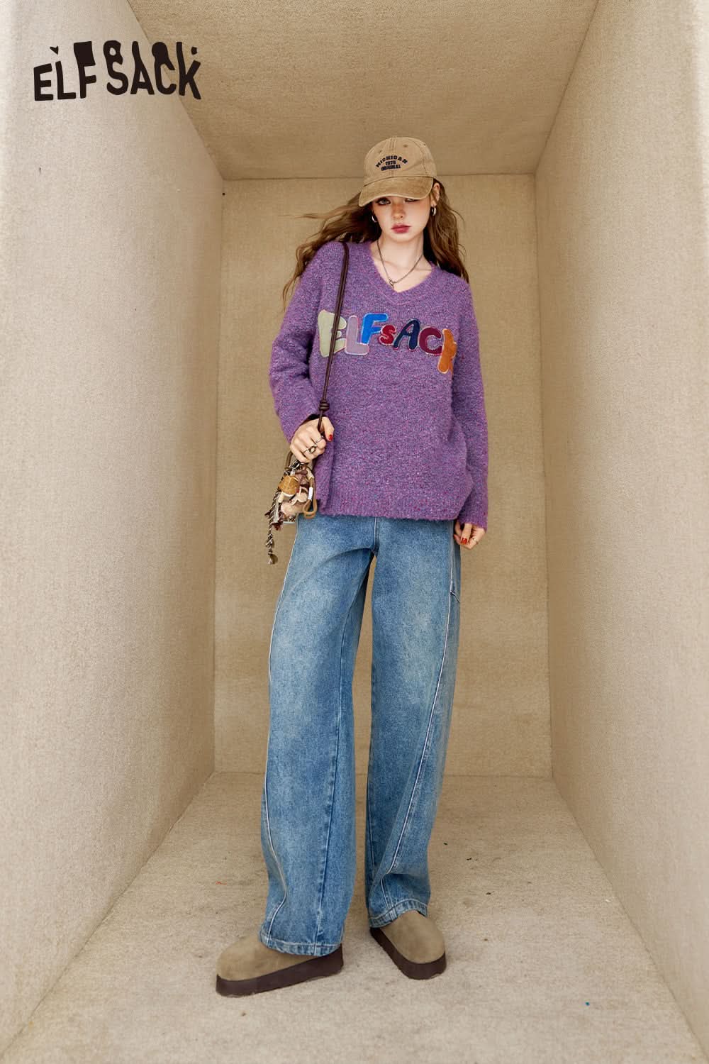 ELFSACK V-neck loose casual colorful letters sweater