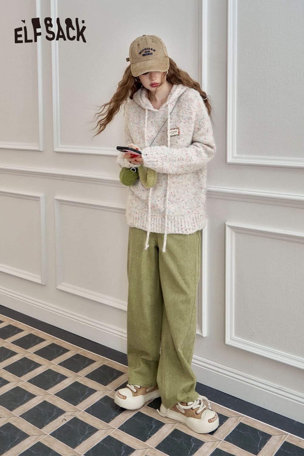 ELFSACK colorful fluffy hooded lazy style sweater