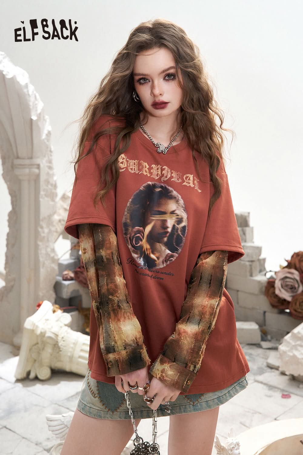 ELFSACK Off-white fake two-piece stitching print stylish unique and chic T-shirt