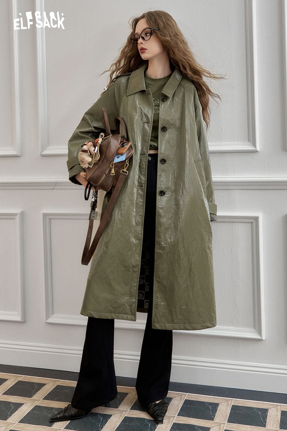 ELFSACK bead letter retro slim fit long sleeved t-shirt