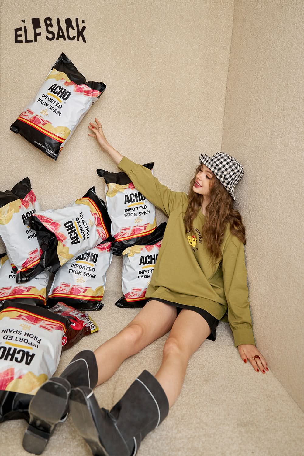 ELFSACK Versatile Printed Loose White Long Sleeve T-shirt Women's Casual Bottoming Shirt