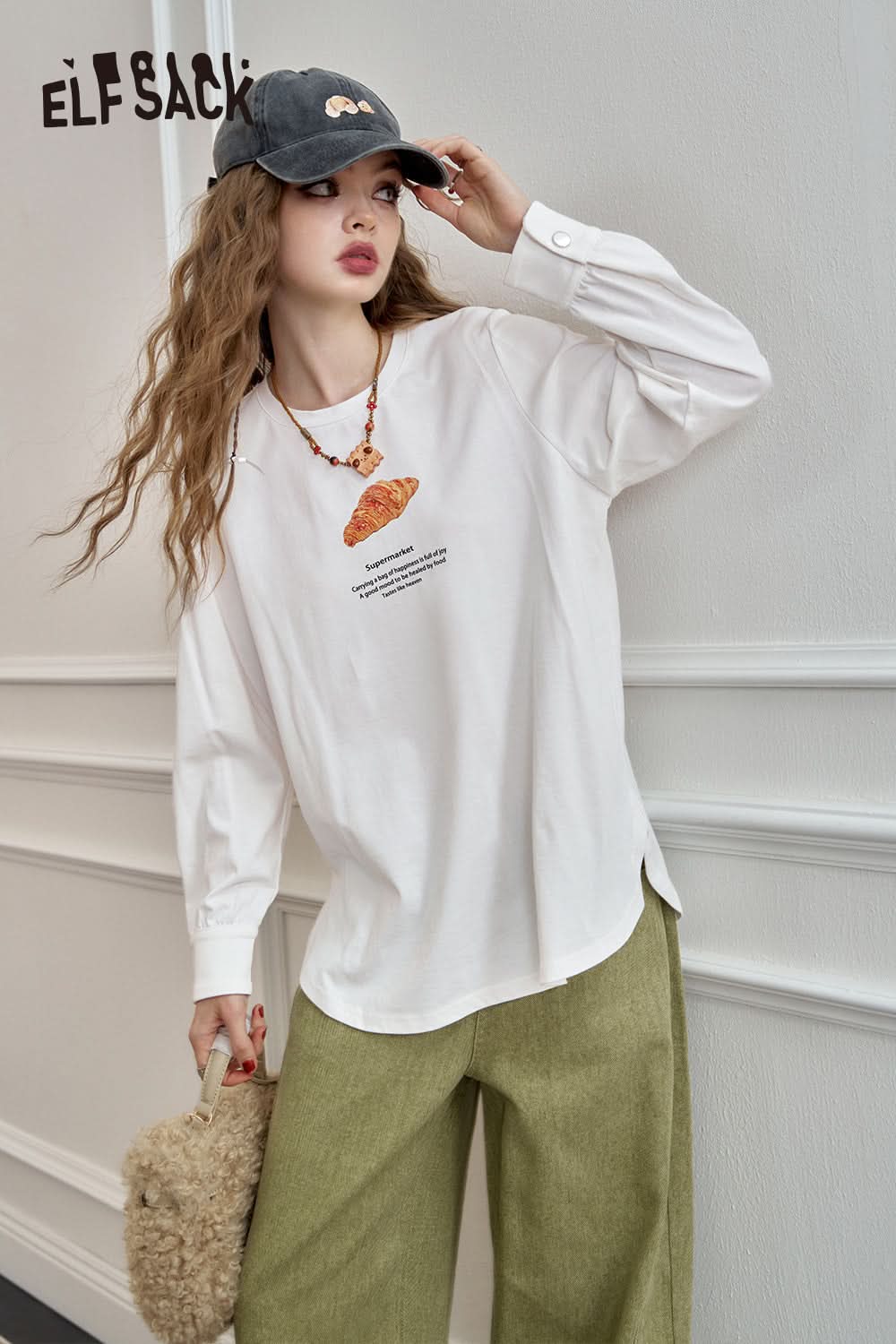 ELFSACK Versatile Printed Loose White Long Sleeve T-shirt Women's Casual Bottoming Shirt