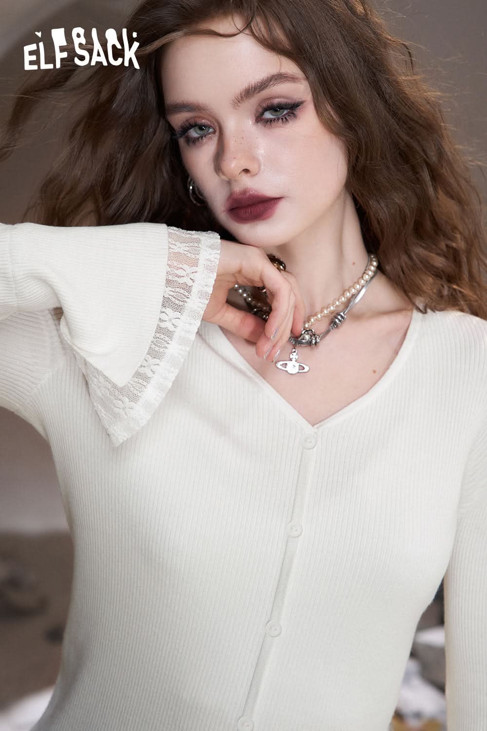 ELFSACK Mysterious Lace Stitching Black V-Neck Slim-Fit Trumpet Sleeve Knit Cardigan