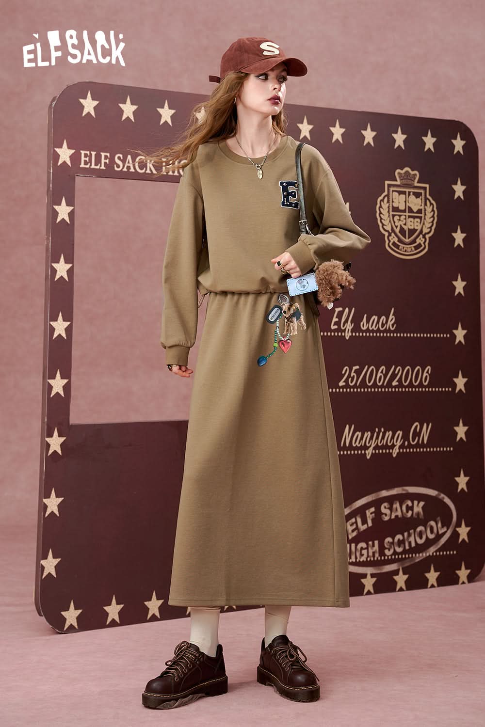 ELFSACK Retro Letter Printed Sweatshirt Skirt Two-piece Suit