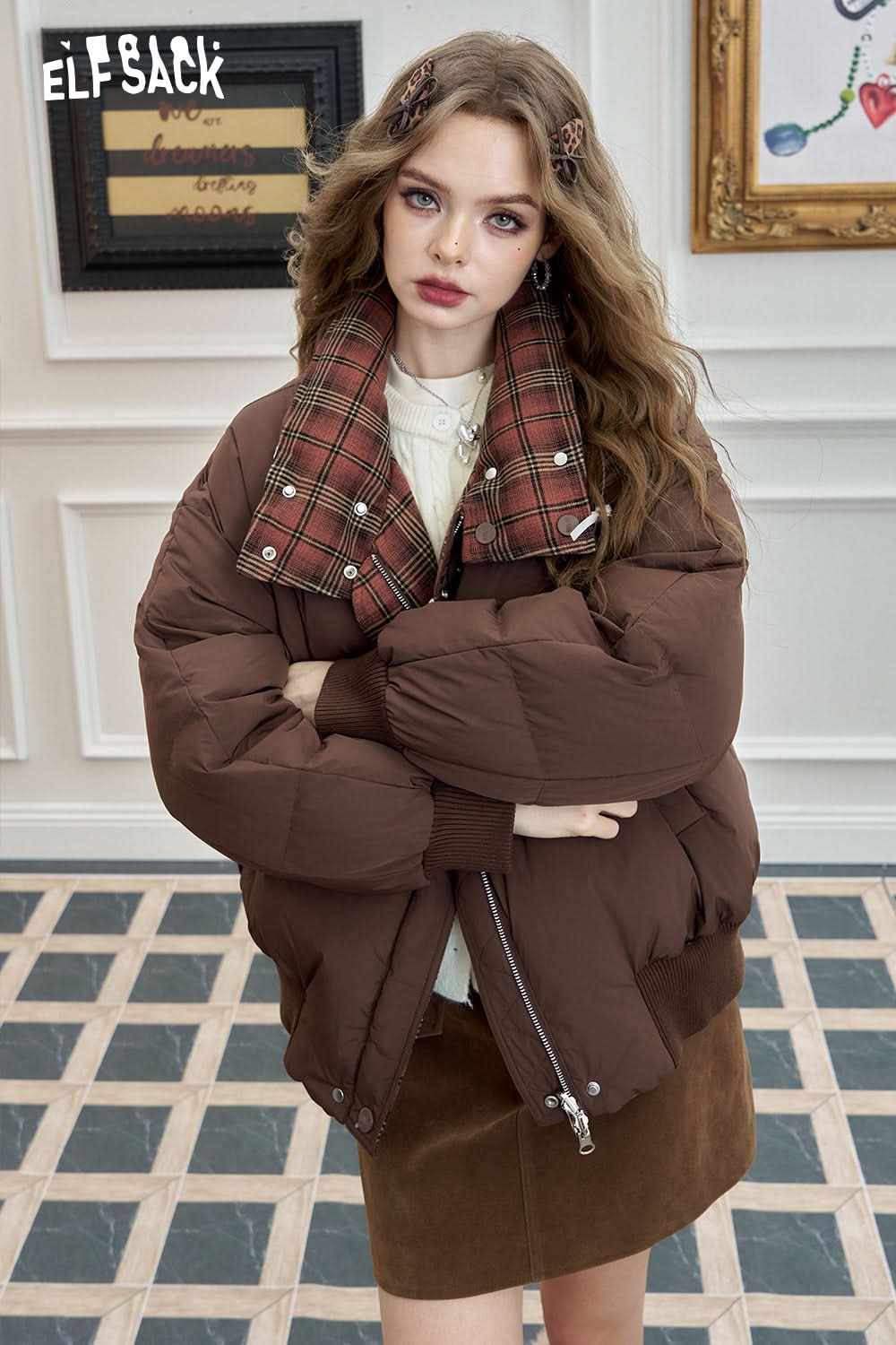 ELFSACK Retro reversible red plaid short down jacket