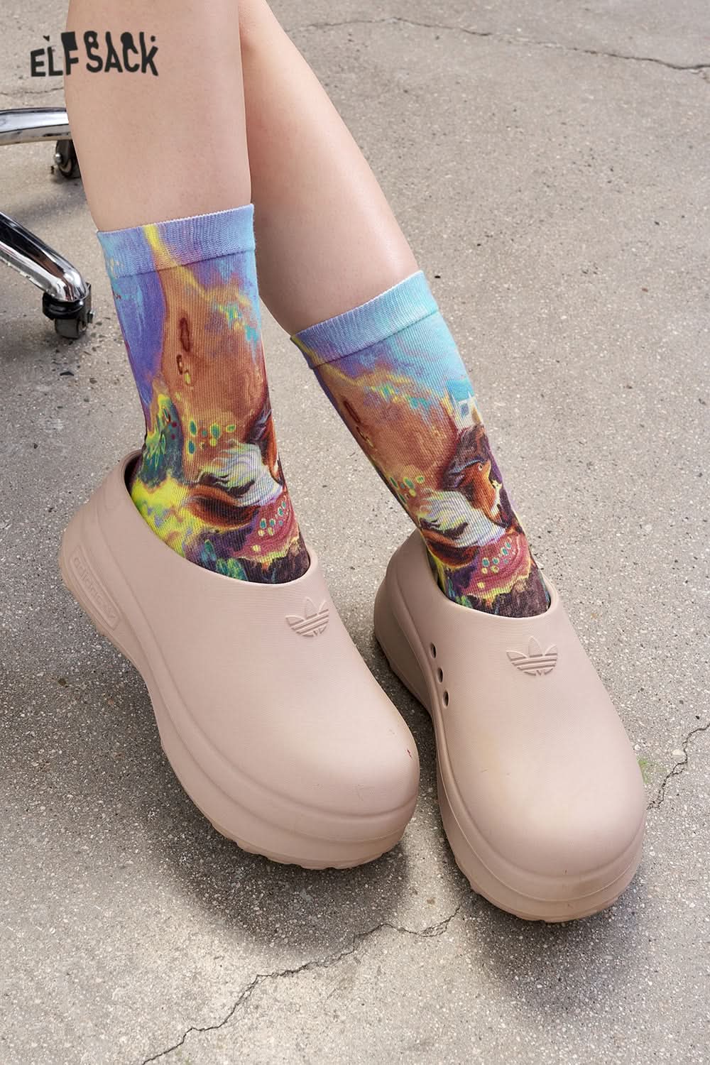 ELFSACK Y2K Original Graffiti Retro Printed Mid-calf Socks