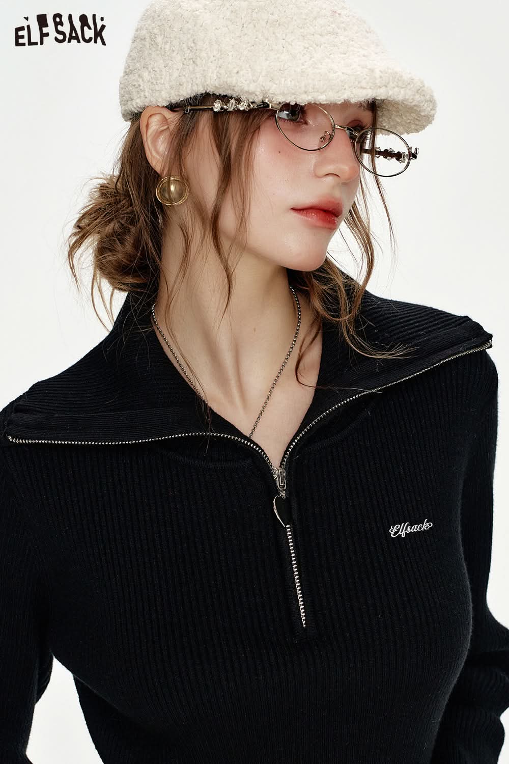 ELFSACK Black embroidery heart-shaped zipper lapel knitted long-sleeved short A-line dress