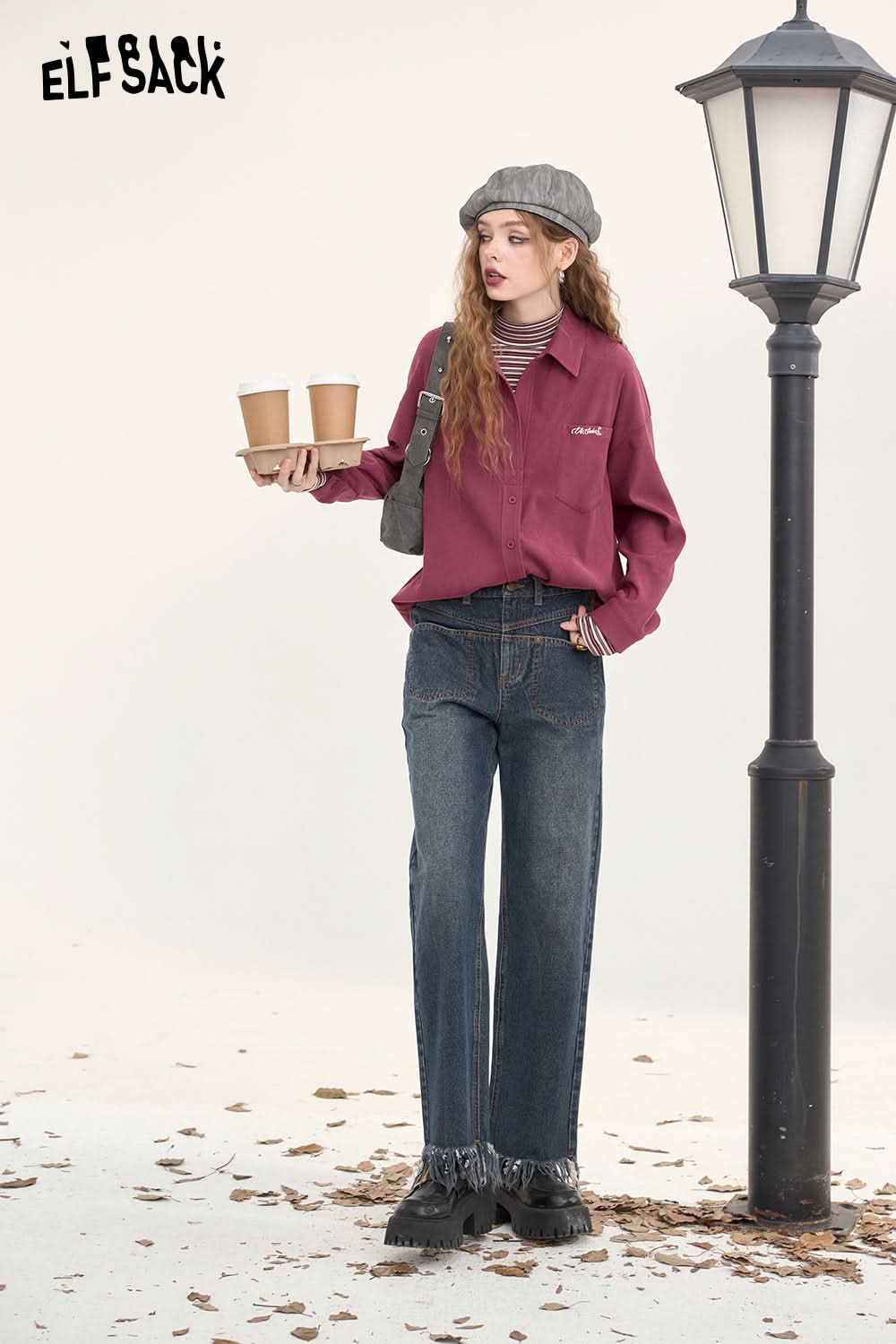 ELFSACK Fake two-piece German velvet shirt, letter embroidery, retro purple, half high collar