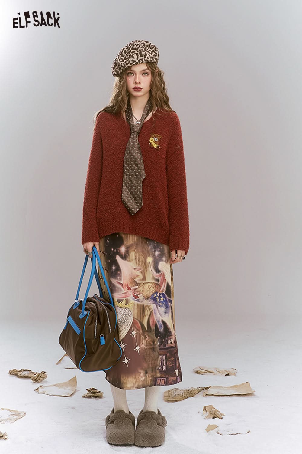 ELFSACK Dark Red Loose Soft V-Neck Bear Patch Sweater Women