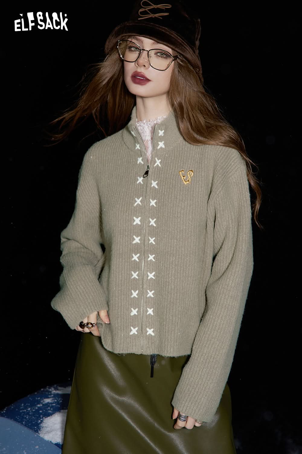 ELFSACK Milard Embroidered Knitted Cardigan Women Soft Sweater with Zipper