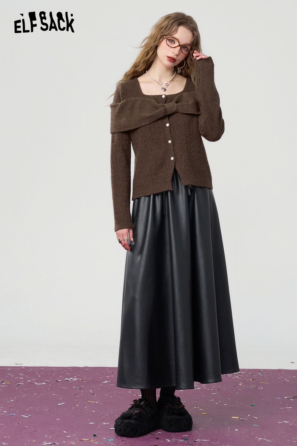 ELFSACK Retro front bow solid color knitted pullover square neck slim fit bottoming shirt