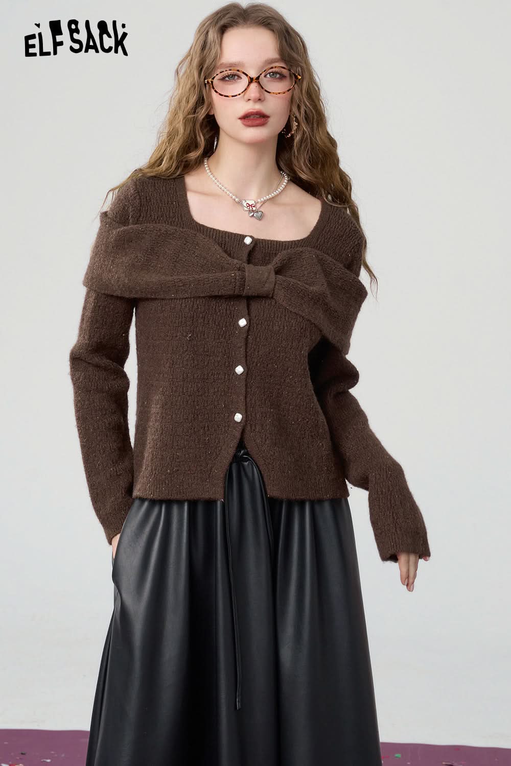 ELFSACK Retro front bow solid color knitted pullover square neck slim fit bottoming shirt