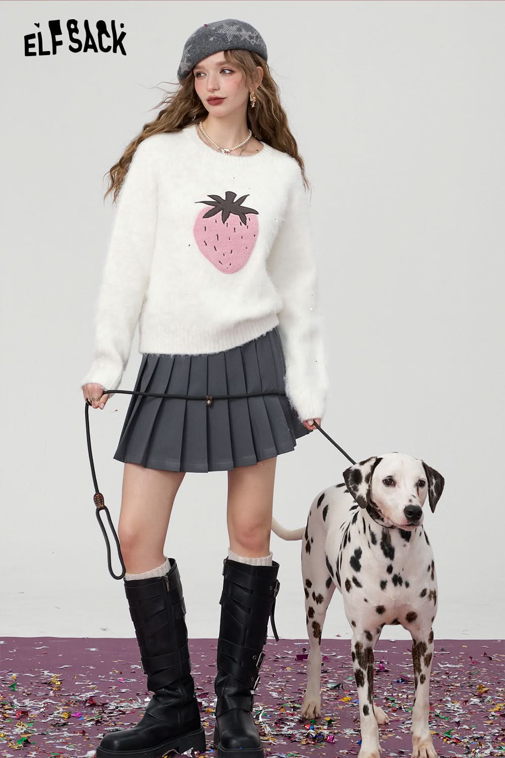 ELFSACK Loose Soft Warm Pink Strawberry Applique Fluffy Sweater