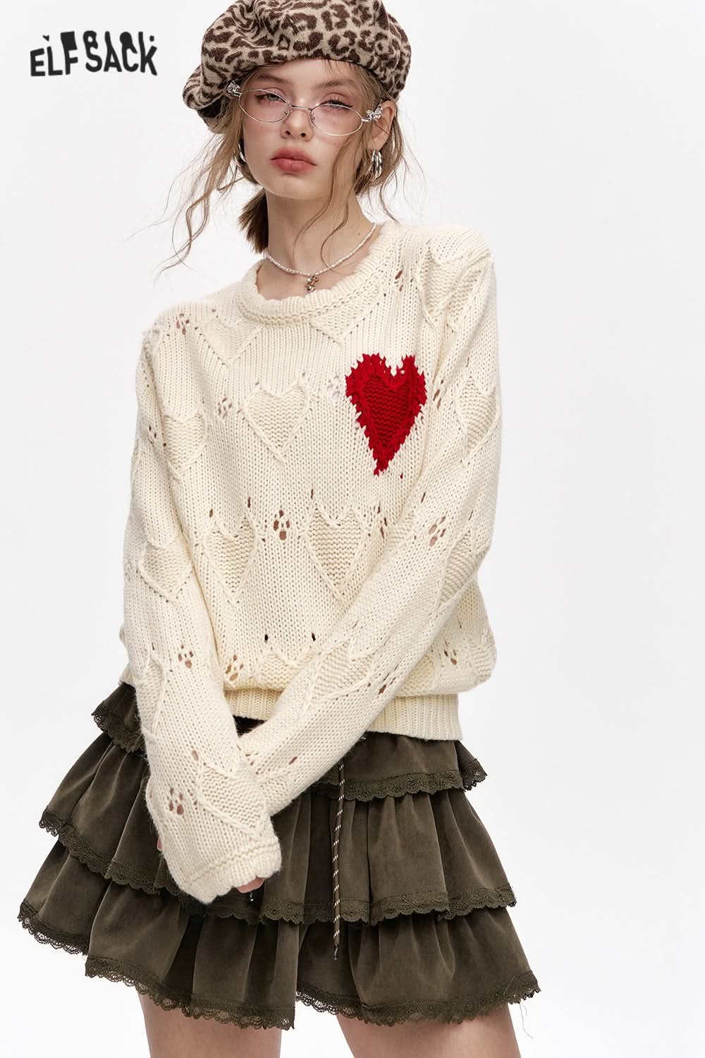 ELFSACK Love Heart Hollow Contrast Color Round Neck Long Sleeve Sweater Women