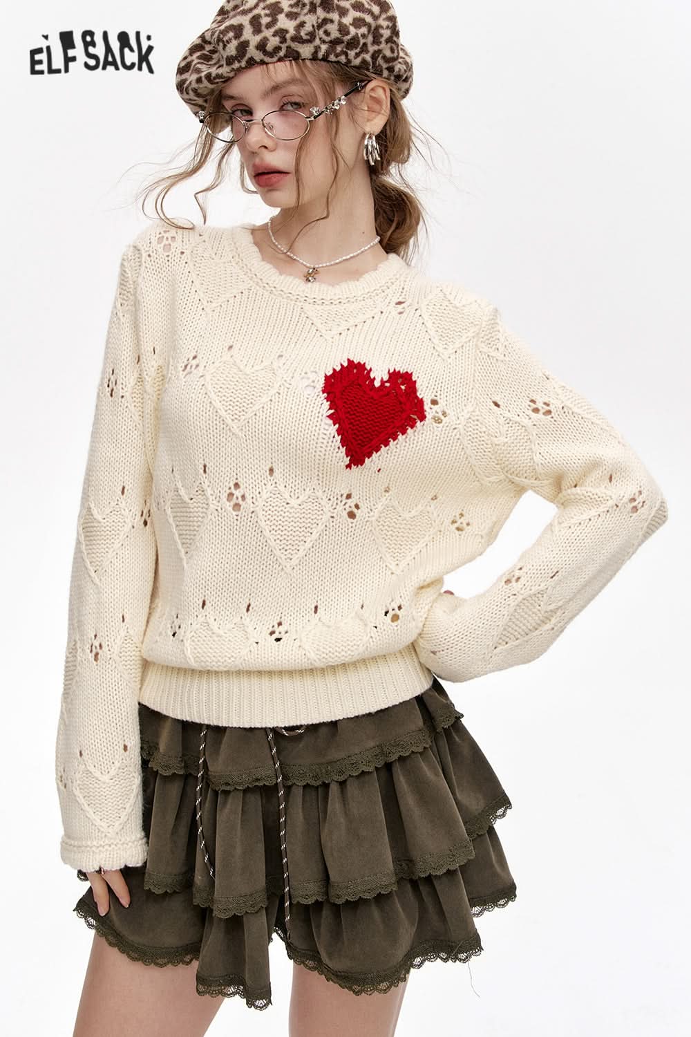 ELFSACK Love Heart Hollow Contrast Color Round Neck Long Sleeve Sweater Women