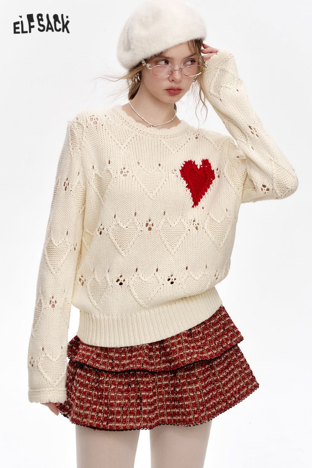ELFSACK Love Heart Hollow Contrast Color Round Neck Long Sleeve Sweater Women